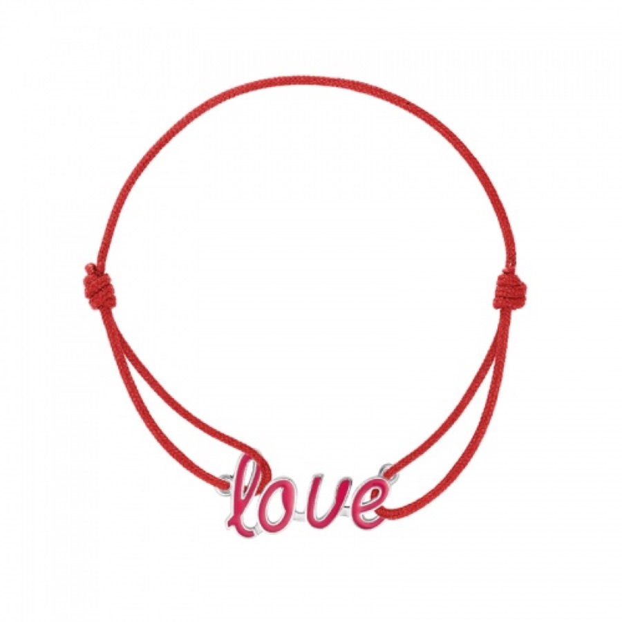 Браслет на красной нитке Love