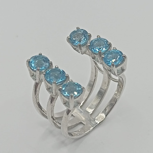 Стильное кольцо с топазами Swiss 128312-0